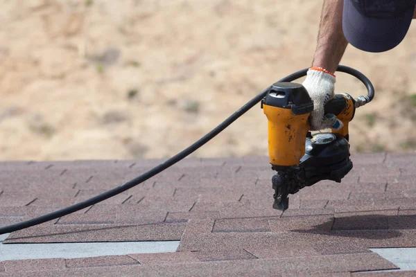 Roofing Contractor Syracuse: Delivering Long-Lasting Roof Systems